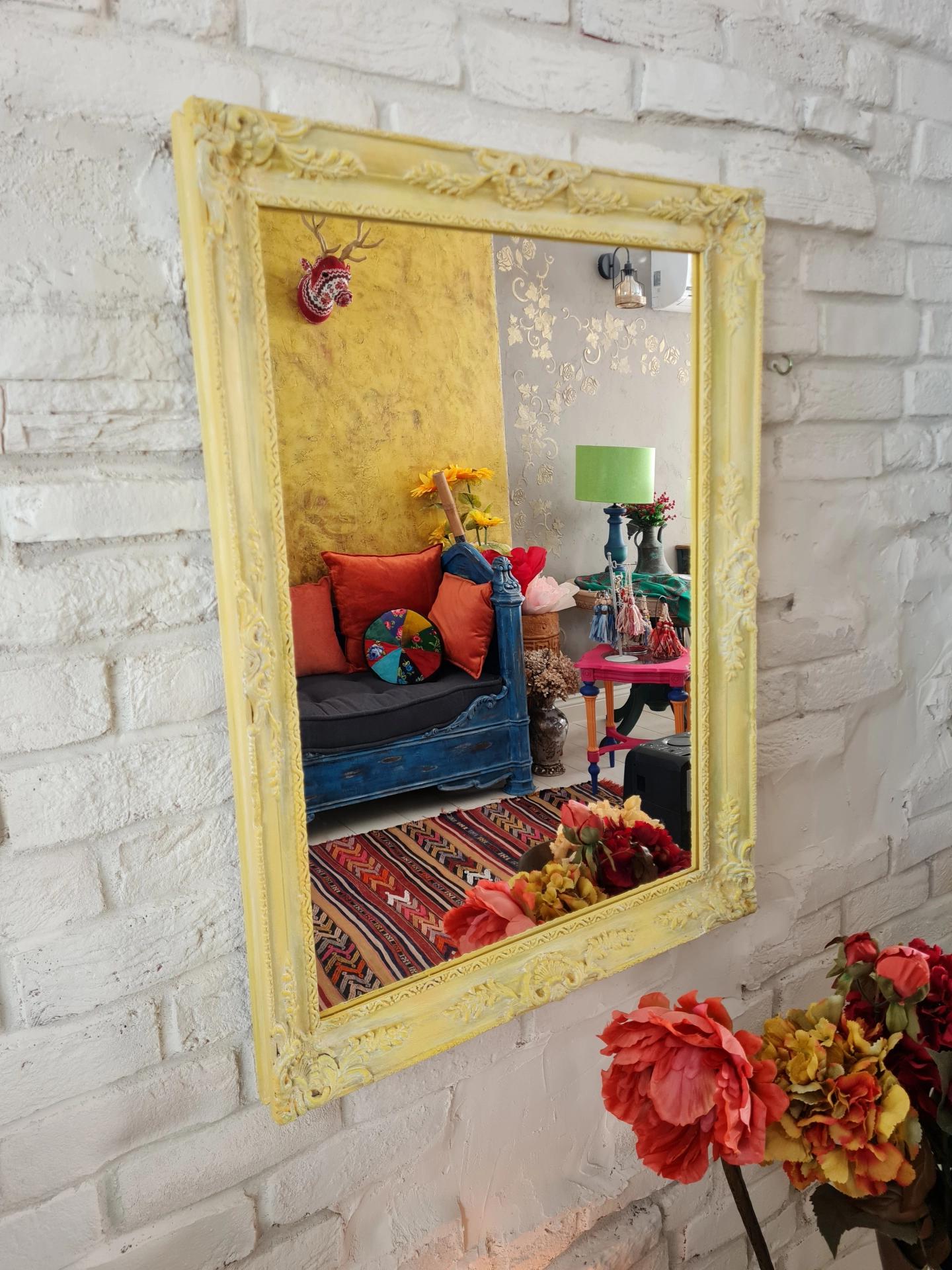 Sarı tonlamalı Vintage Ayna